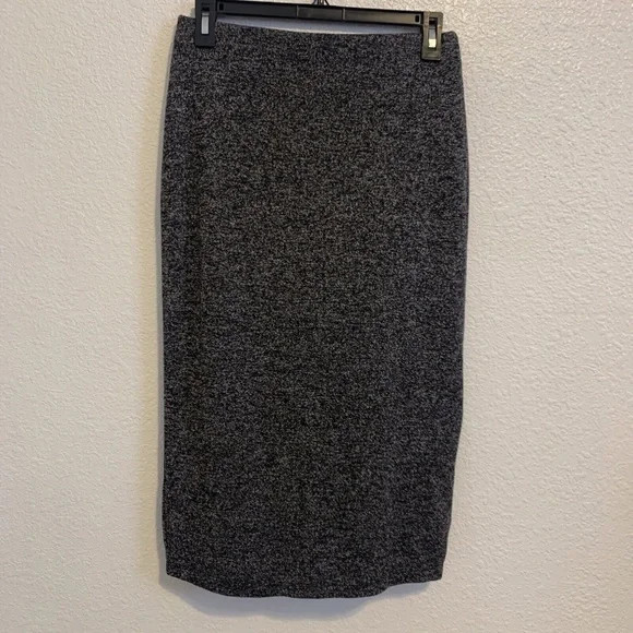 Old Navy Skirts Old Navy Form Fitting Black White Knit